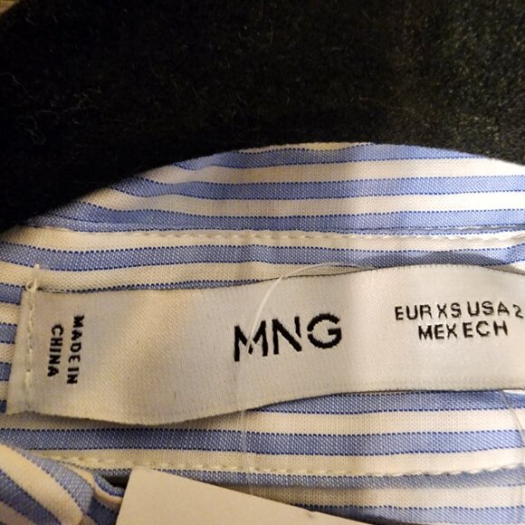 Mango Flower embroidered striped shirt NWT Size 2 Slight Discoloration - Picture 8 of 13